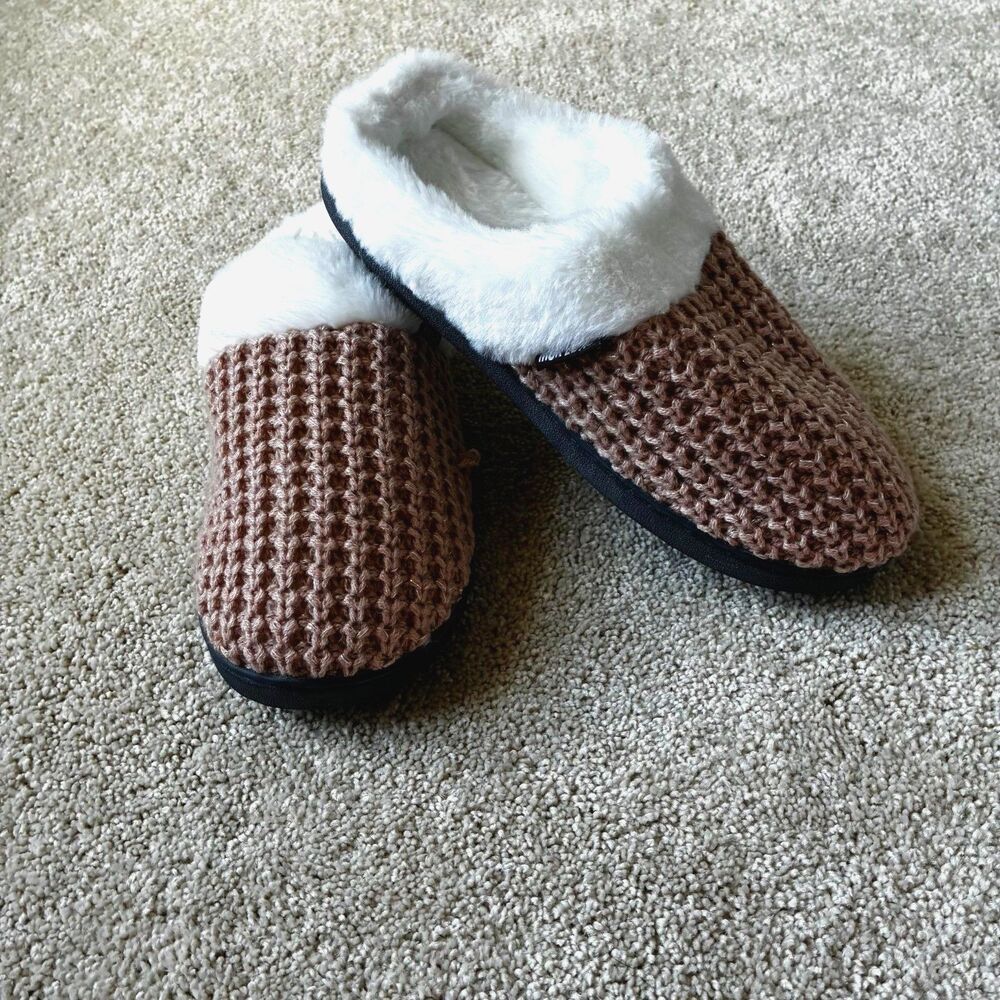 Muk Luks Women’s Waffle Knit Clog Slippers Faux Fur Trim Rose Cream L